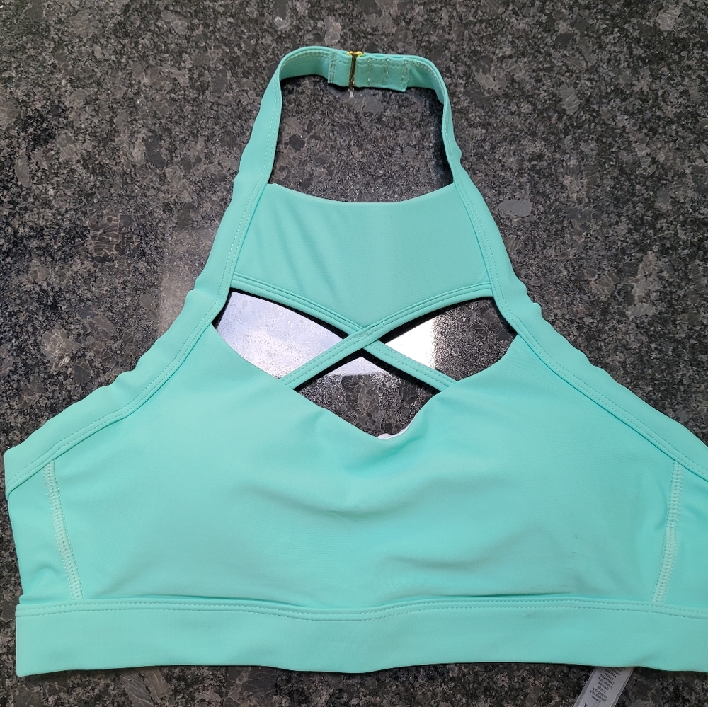 Chestee X Barbella sports bra, size 10. NWT